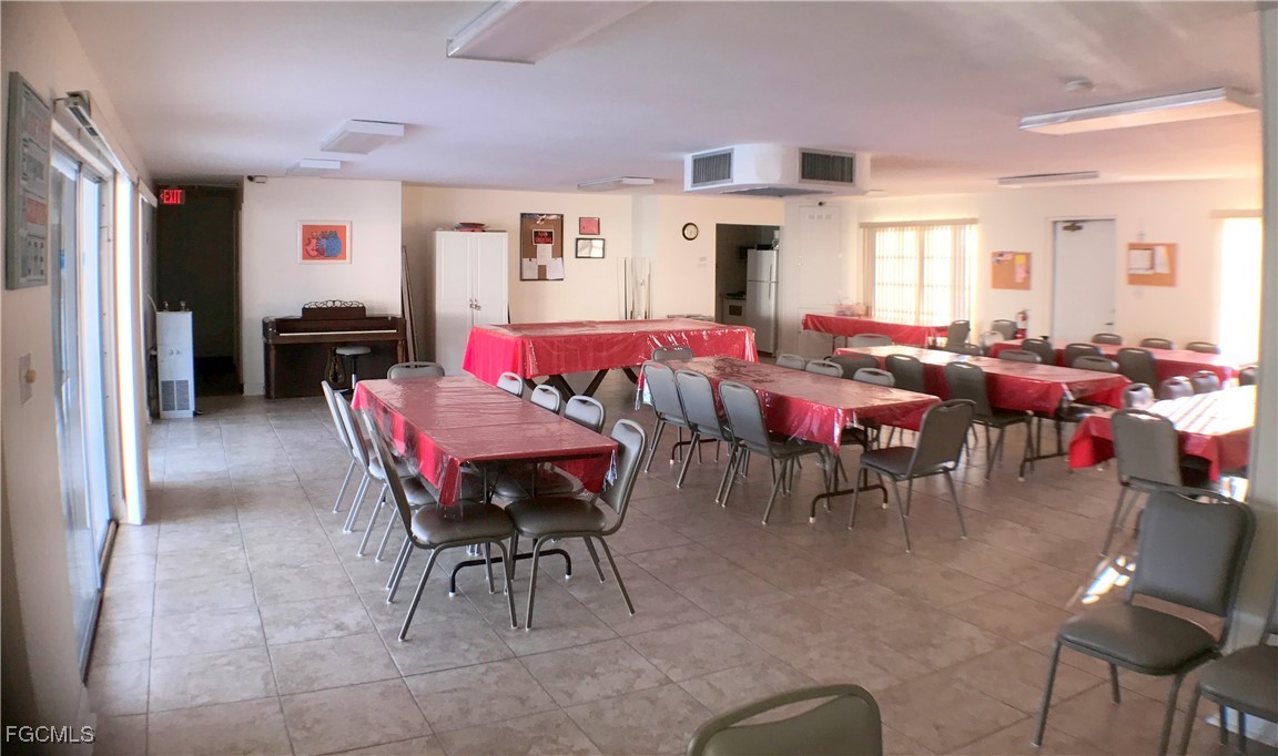 DiningArea