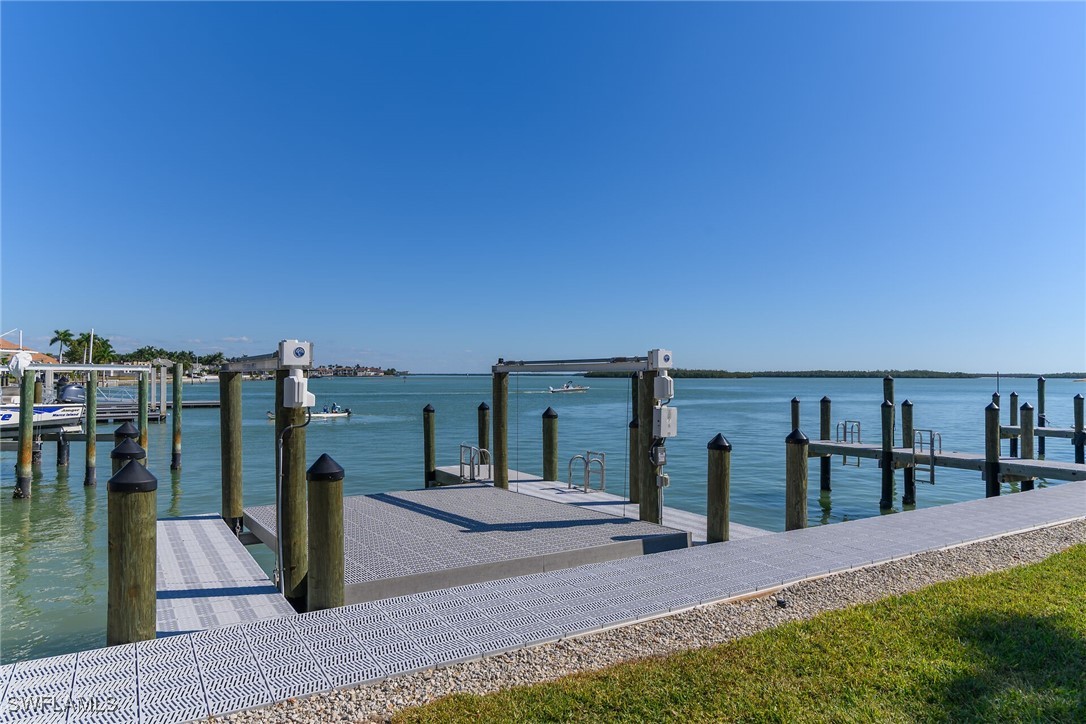 Dock