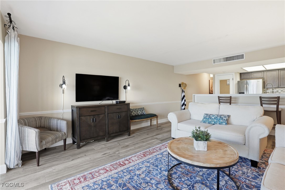 400 Lenell Unit 706, Fort Myers Beach, FL 33931