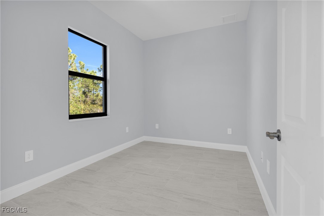 3605 6th, Lehigh Acres, FL 33972