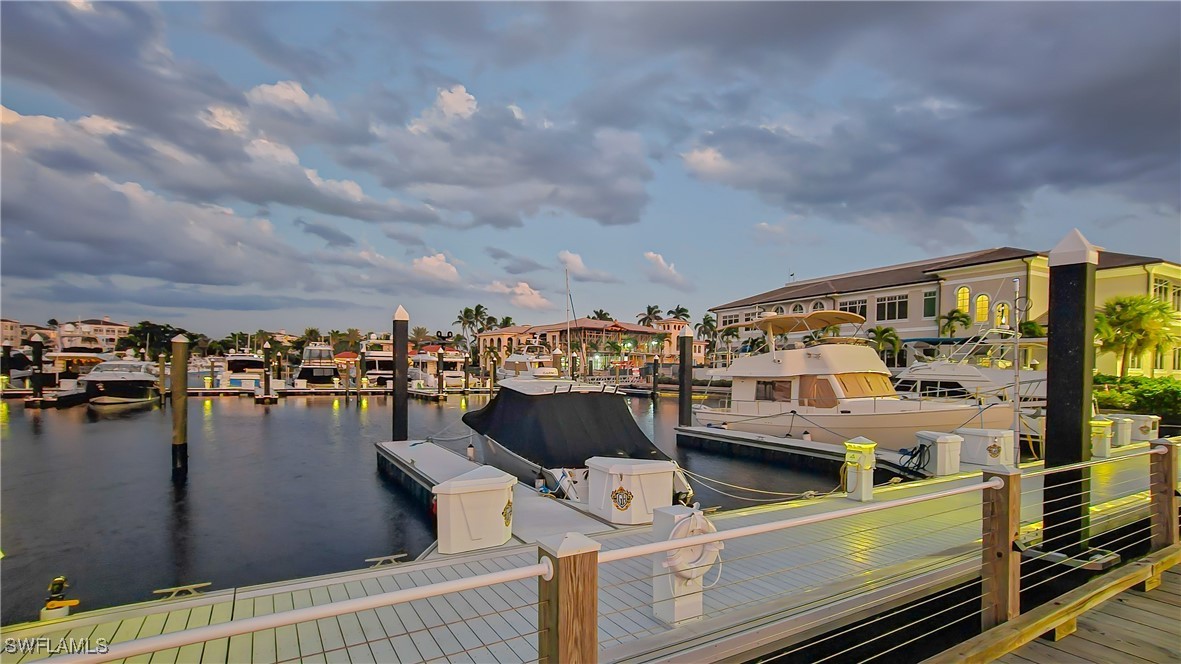 Dock