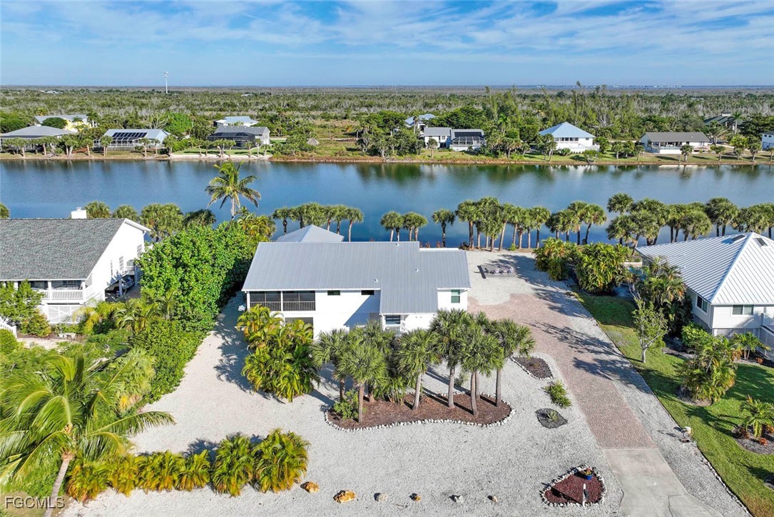 3284 Twin Lakes, Sanibel, FL 33957