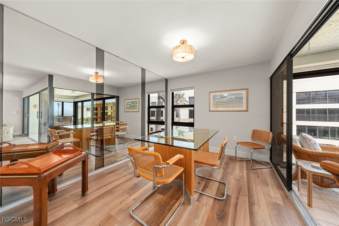 DiningArea