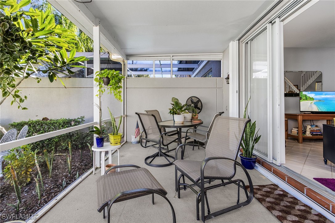 5733 Cove, Naples, FL 34119