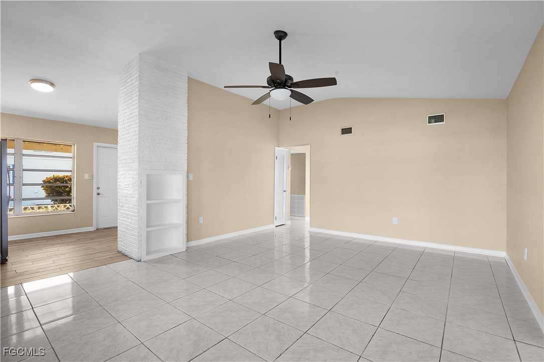275 Lakeview, North Fort Myers, FL 33917
