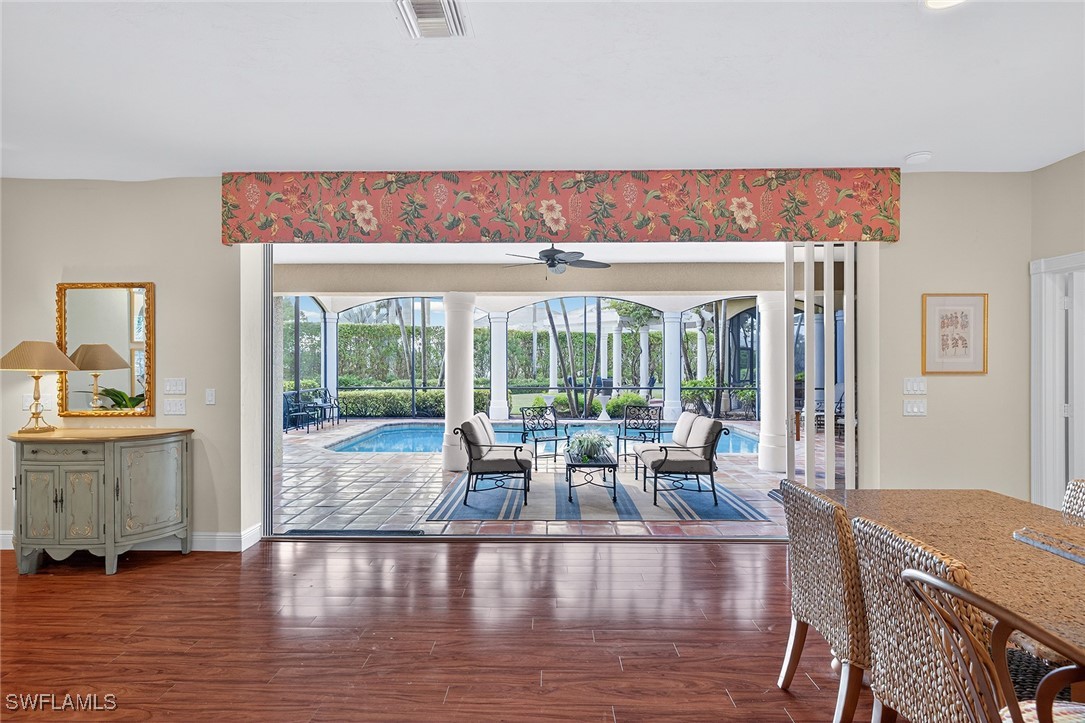 DiningArea