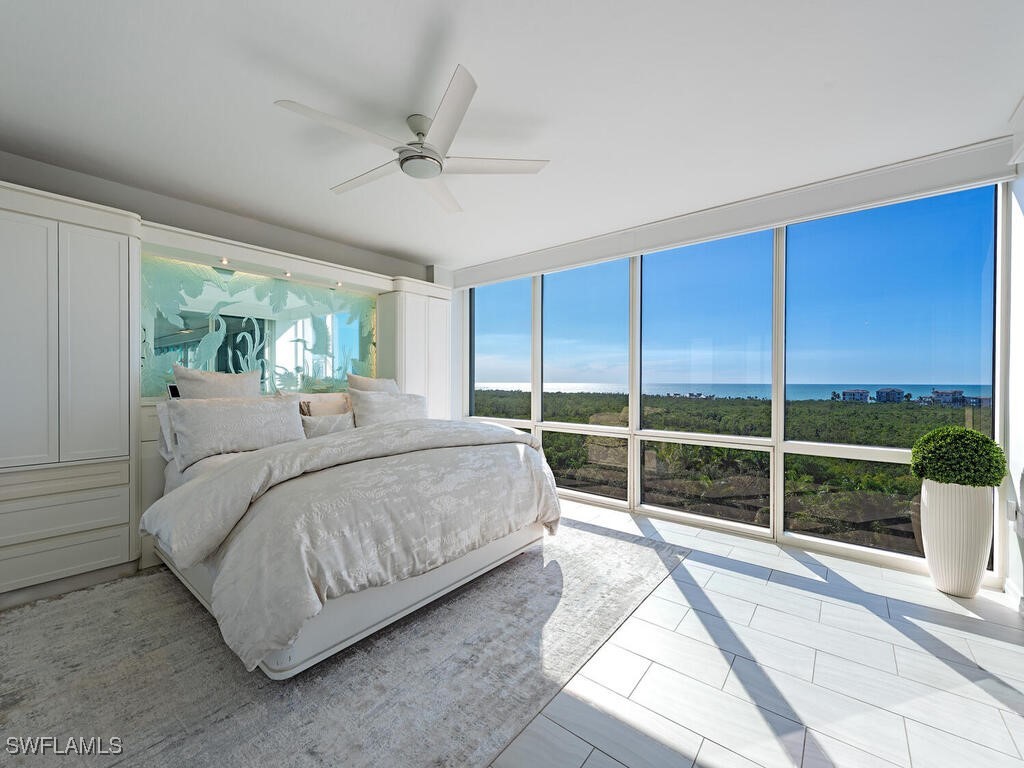 7515 Pelican Bay Unit 9c, Naples, FL 34108