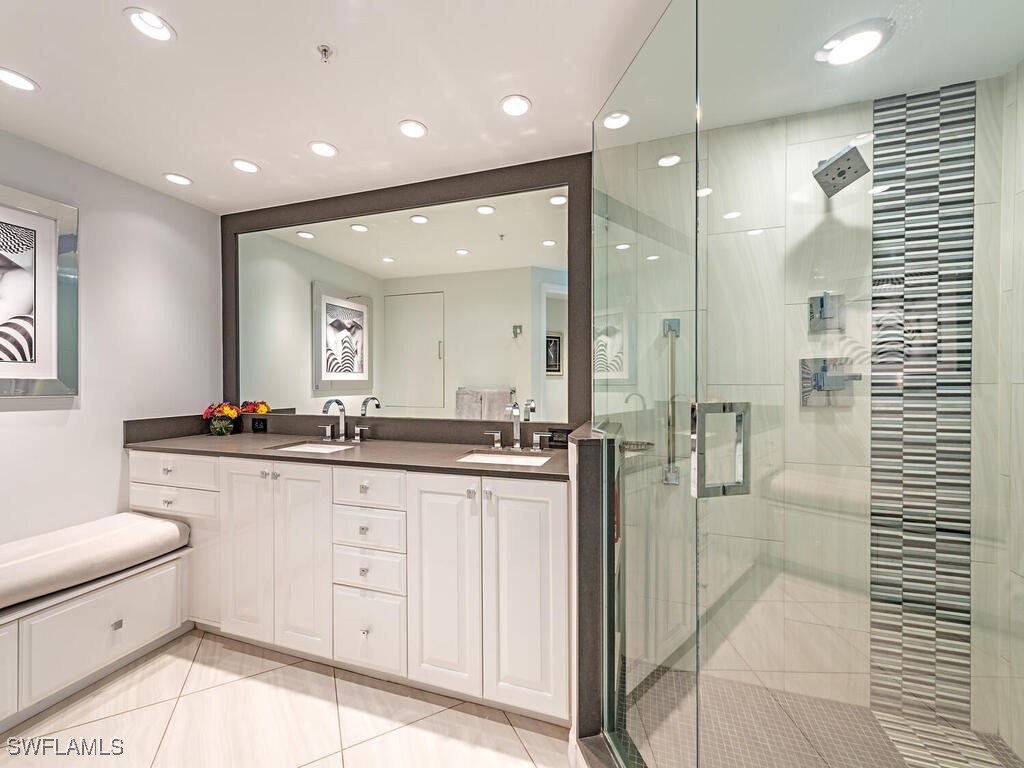 7515 Pelican Bay Unit 9c, Naples, FL 34108