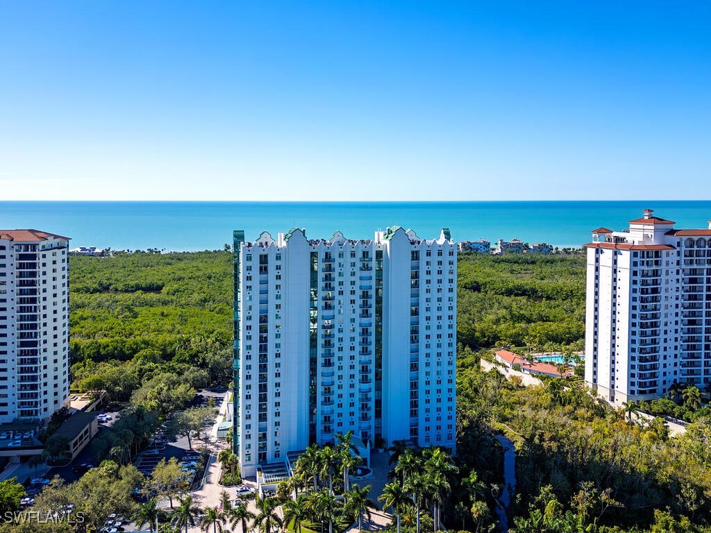 7515 Pelican Bay Unit 9c, Naples, FL 34108