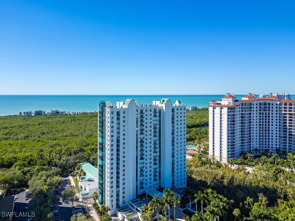 7515 Pelican Bay Unit 9c, Naples, FL 34108