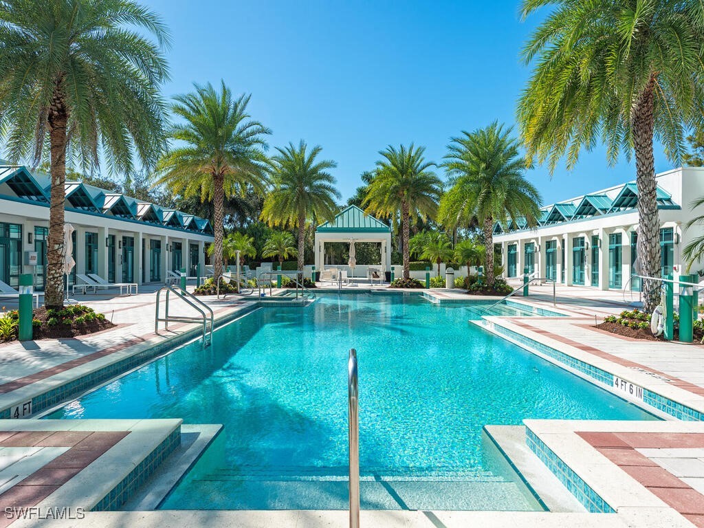 7515 Pelican Bay Unit 9c, Naples, FL 34108