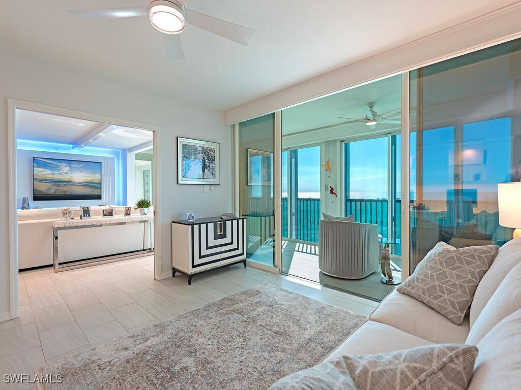 7515 Pelican Bay Unit 9c, Naples, FL 34108