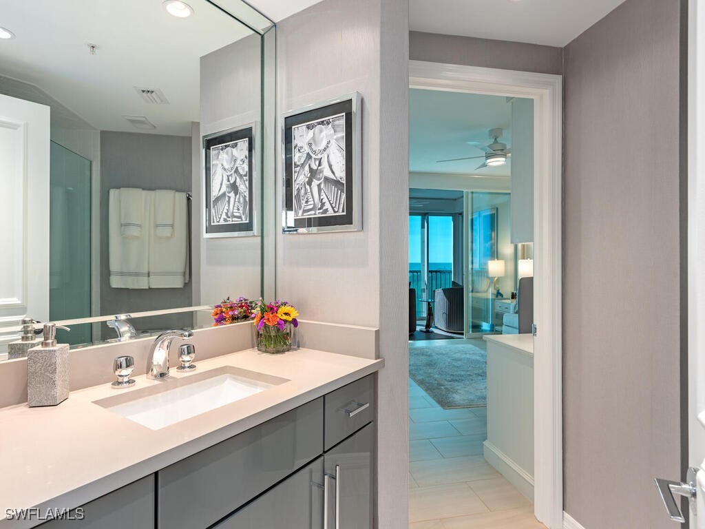 7515 Pelican Bay Unit 9c, Naples, FL 34108