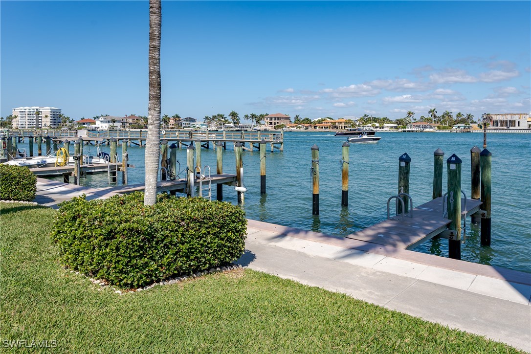 Dock