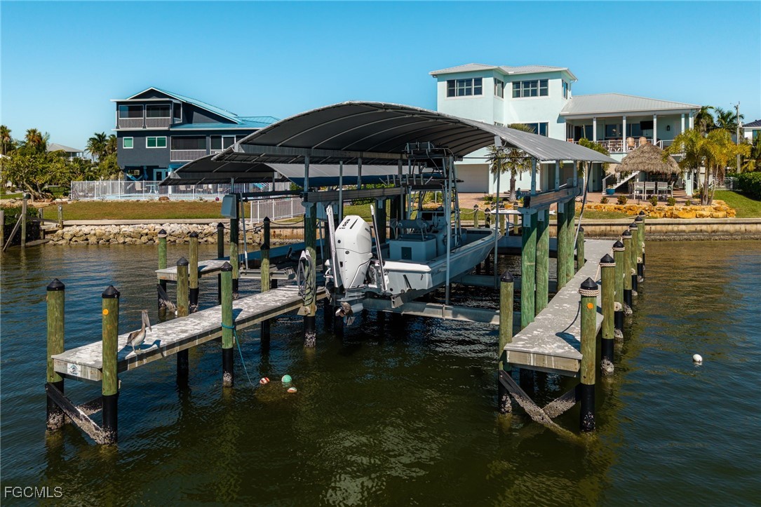 Dock