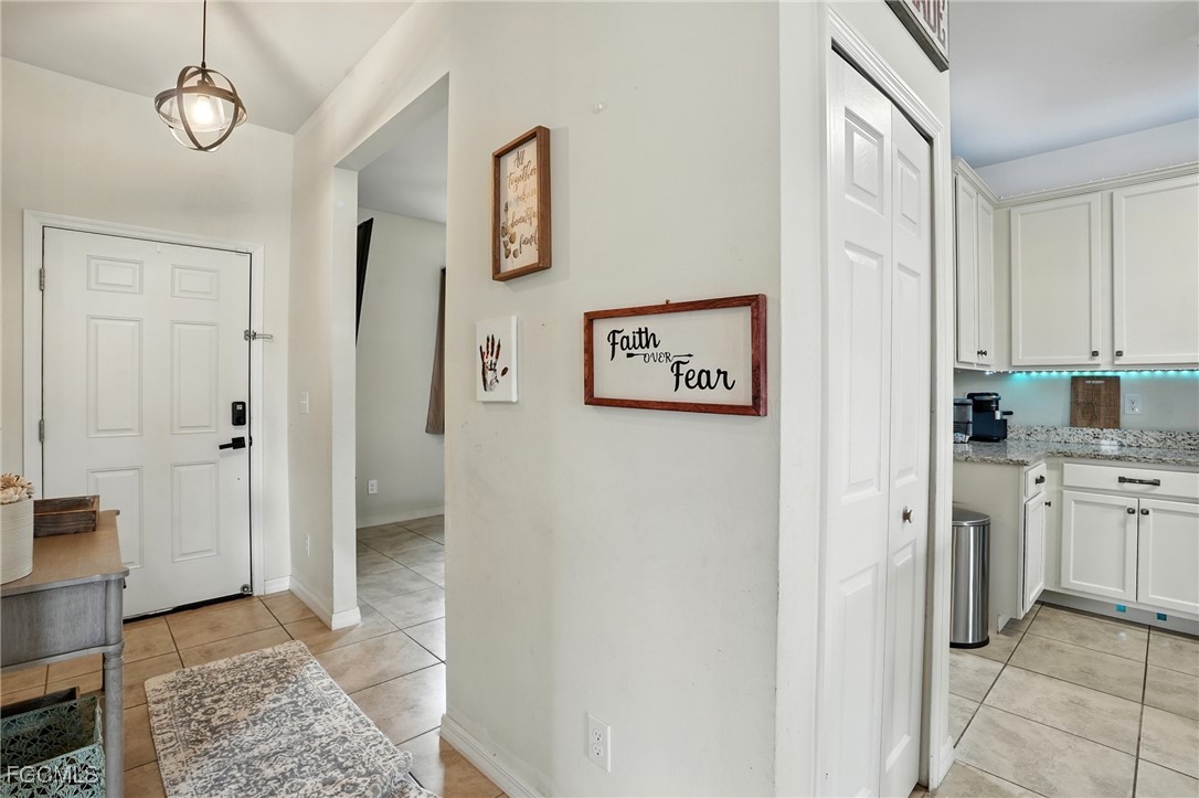 1823 10th, Cape Coral, FL 33993