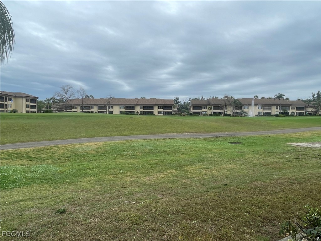 5770 Trailwinds Unit 211, Fort Myers, FL 33907
