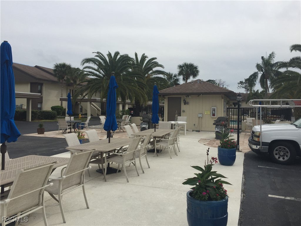 5770 Trailwinds Unit 211, Fort Myers, FL 33907