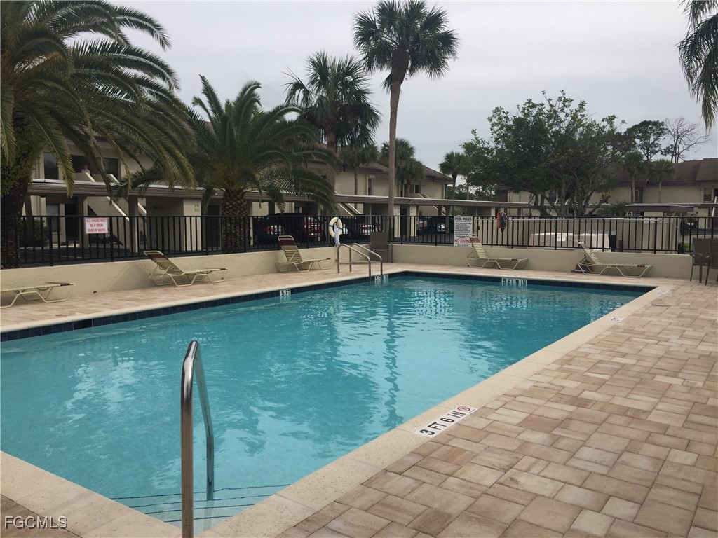 5770 Trailwinds Unit 211, Fort Myers, FL 33907