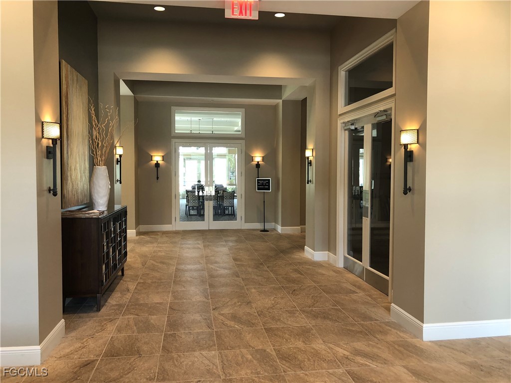 5770 Trailwinds Unit 211, Fort Myers, FL 33907