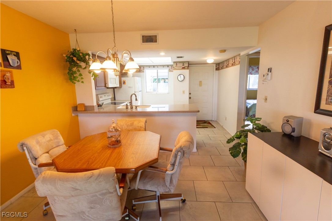 DiningArea