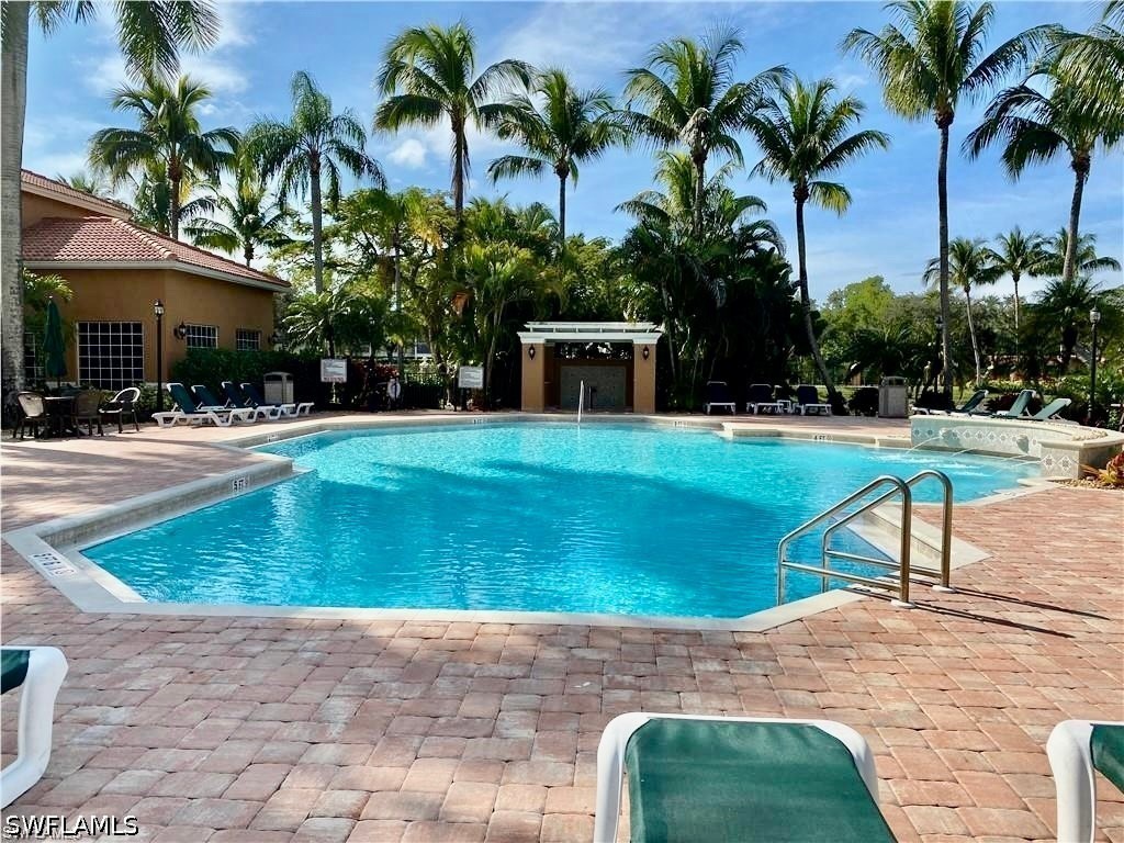1185 Wildwood Lakes Unit 101, Naples, FL 34104
