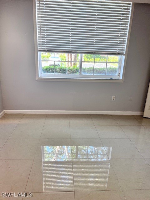 1185 Wildwood Lakes Unit 101, Naples, FL 34104