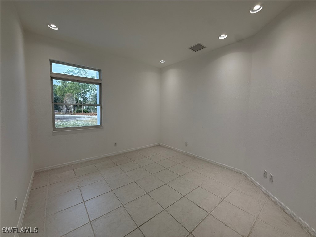 570 31st, Naples, FL 34120