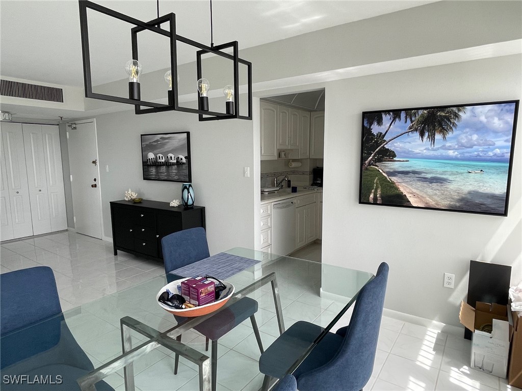 DiningArea