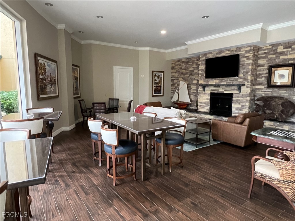DiningArea