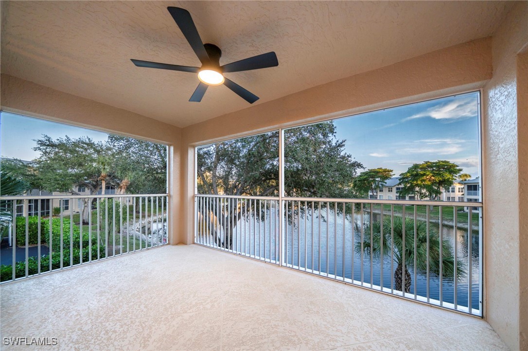 440 Wiggins Lake Unit 201, Naples, FL 34110