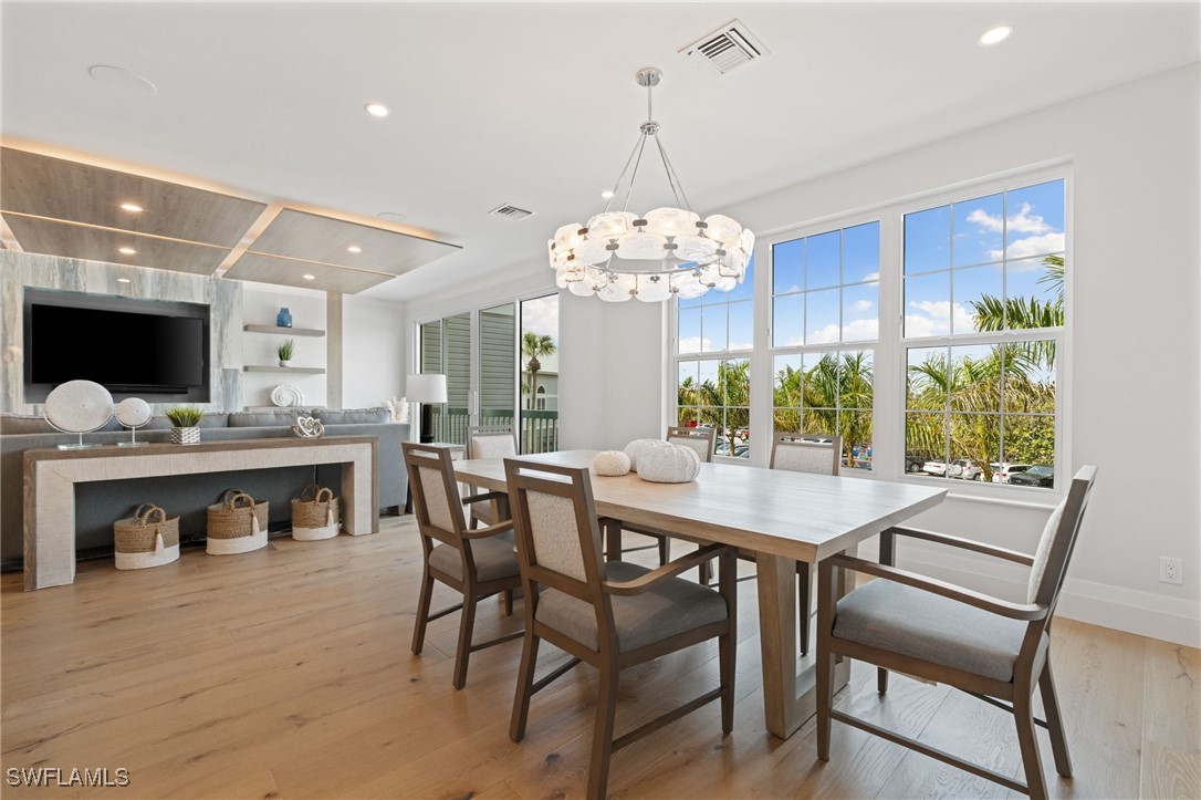 DiningArea