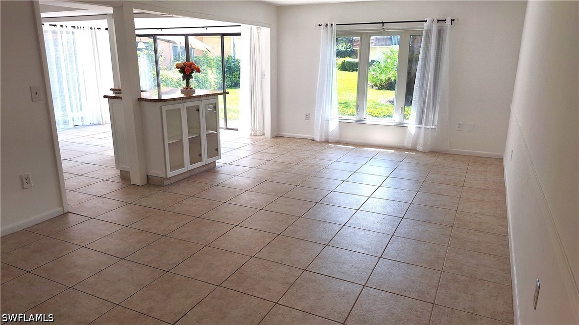 406 Meadowlark Unit 406a, Naples, FL 34105