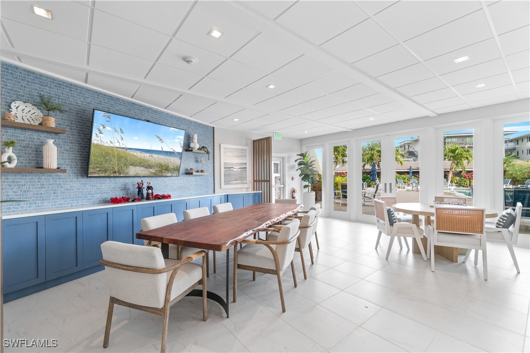 DiningArea