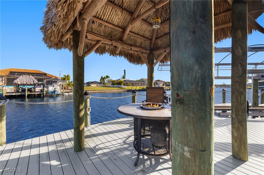 Dock