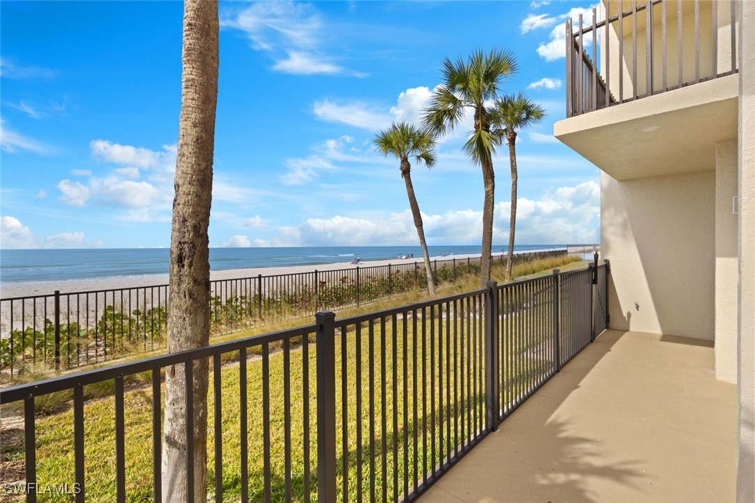 3399 Gulf Shore Unit 111, Naples, FL 34103