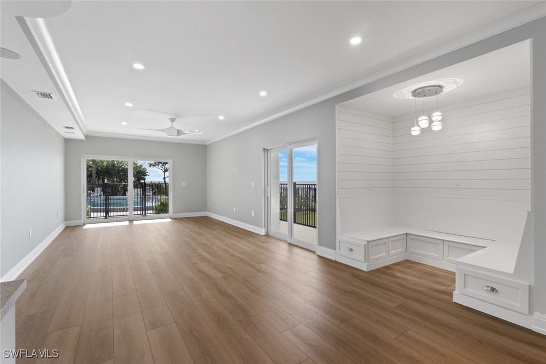 3399 Gulf Shore Unit 111, Naples, FL 34103