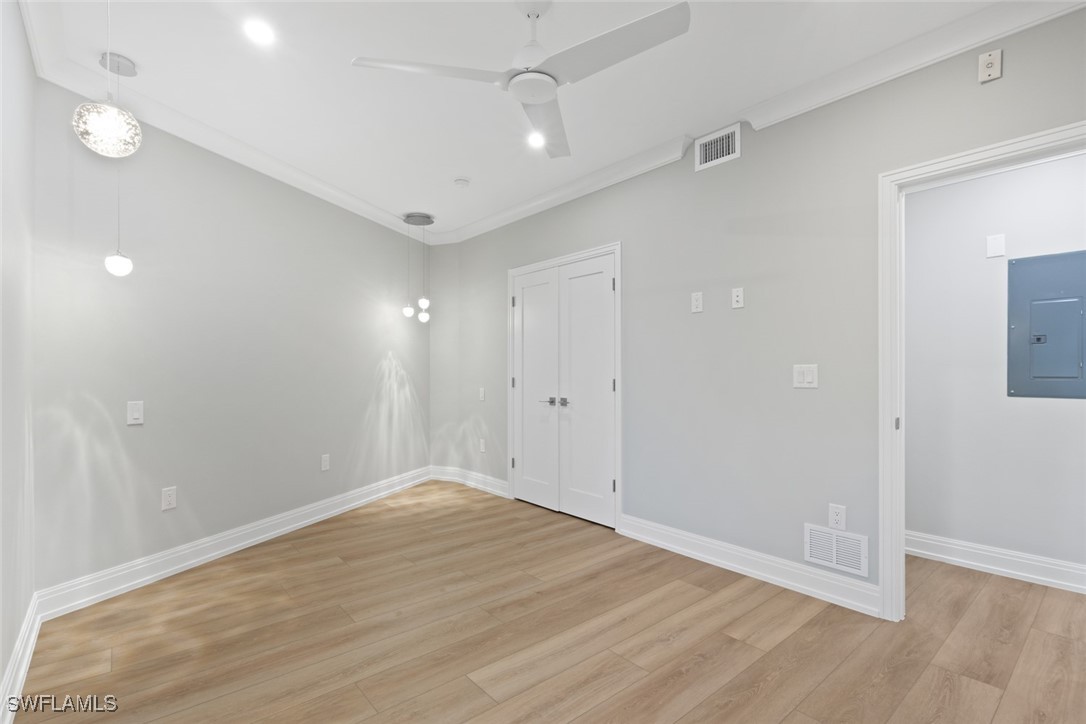 3399 Gulf Shore Unit 111, Naples, FL 34103