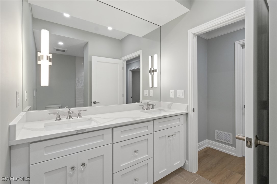 3399 Gulf Shore Unit 111, Naples, FL 34103