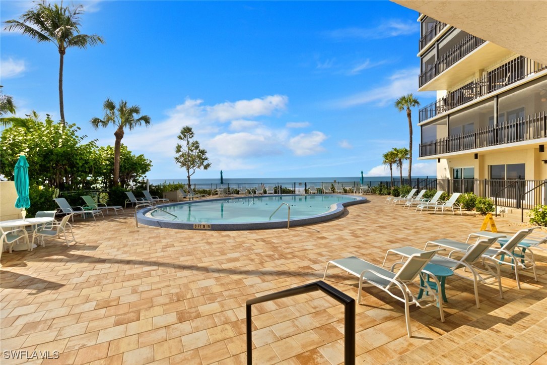 3399 Gulf Shore Unit 111, Naples, FL 34103