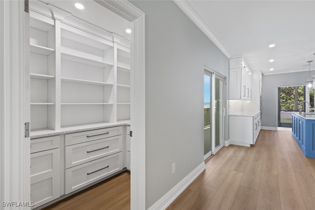 3399 Gulf Shore Unit 111, Naples, FL 34103