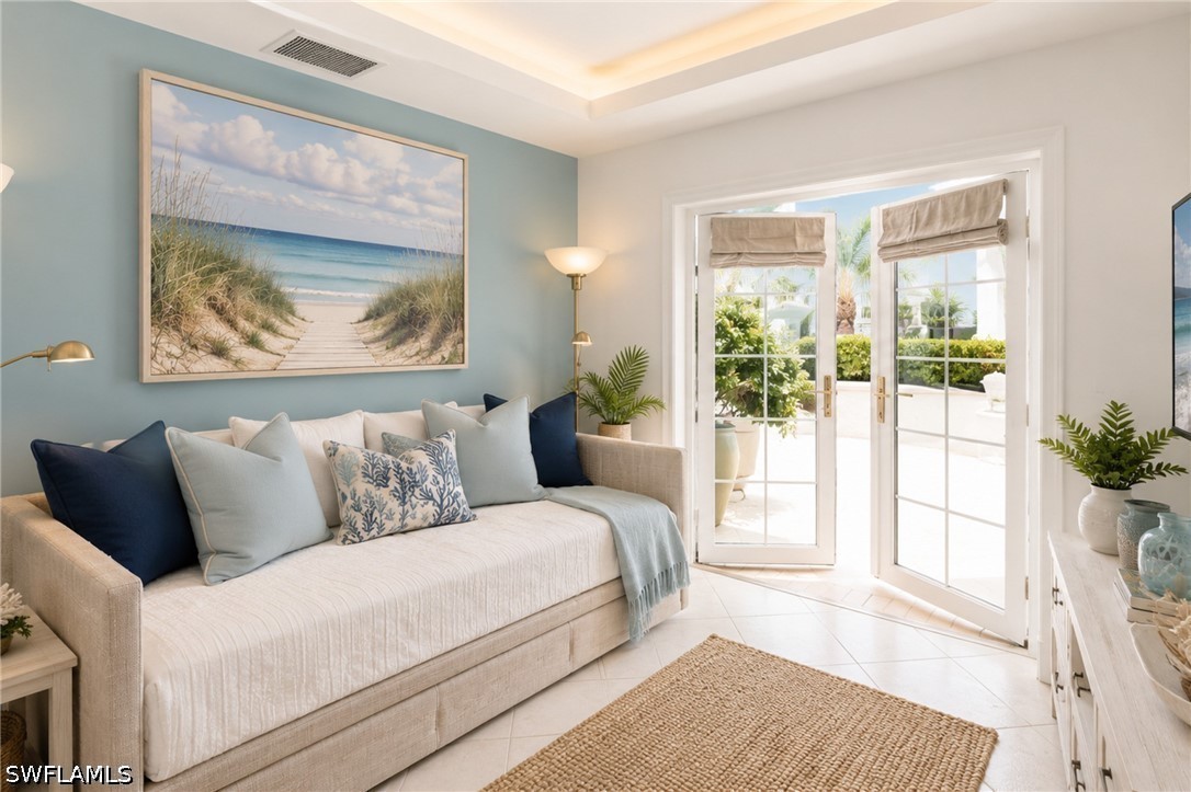 8473 Bay Colony Unit 701, Naples, FL 34108