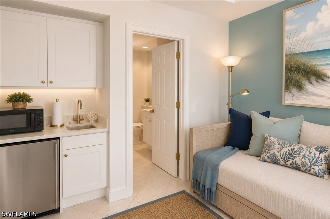 8473 Bay Colony Unit 701, Naples, FL 34108