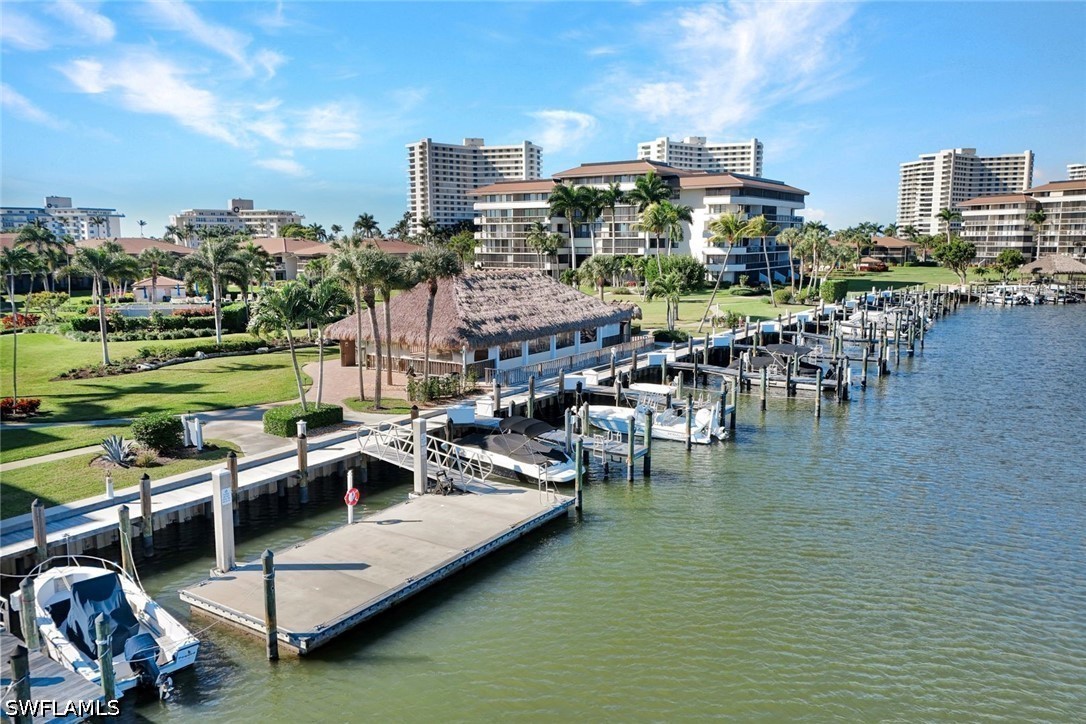 Dock