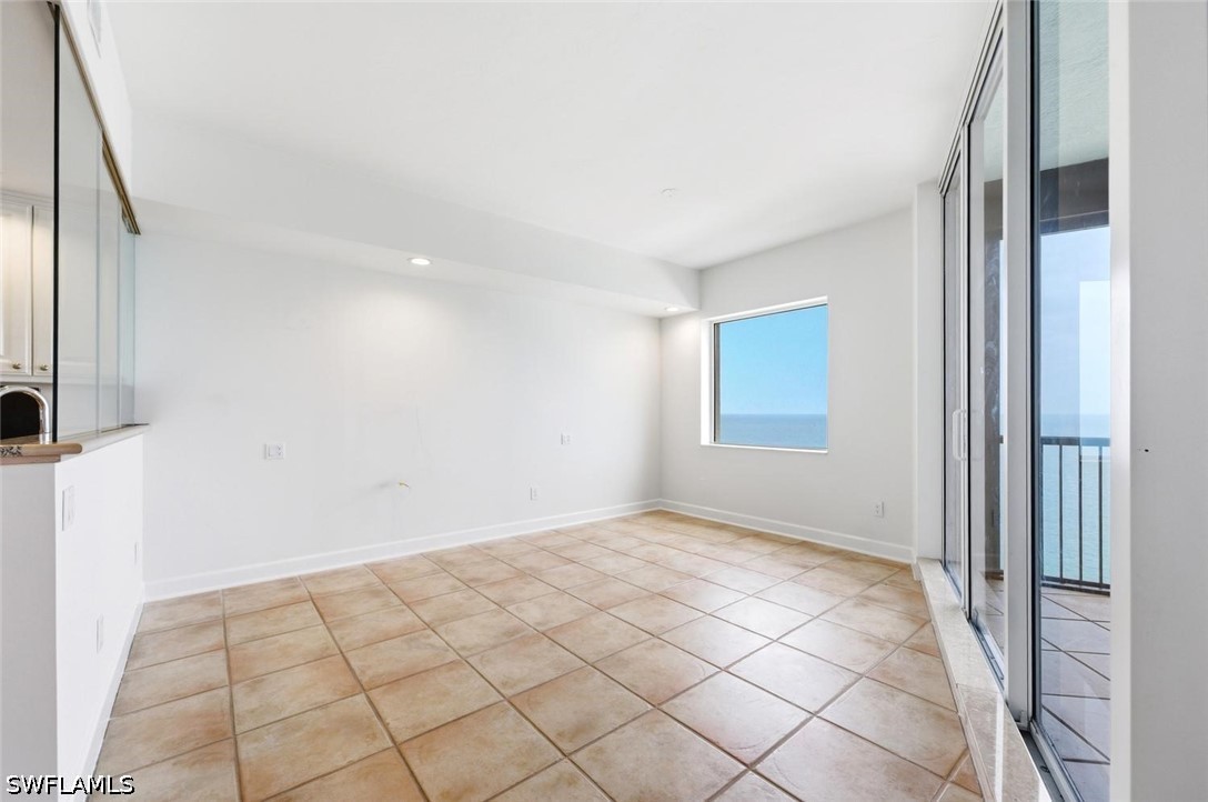 8665 Bay Colony Unit Ph 2003, Naples, FL 34108