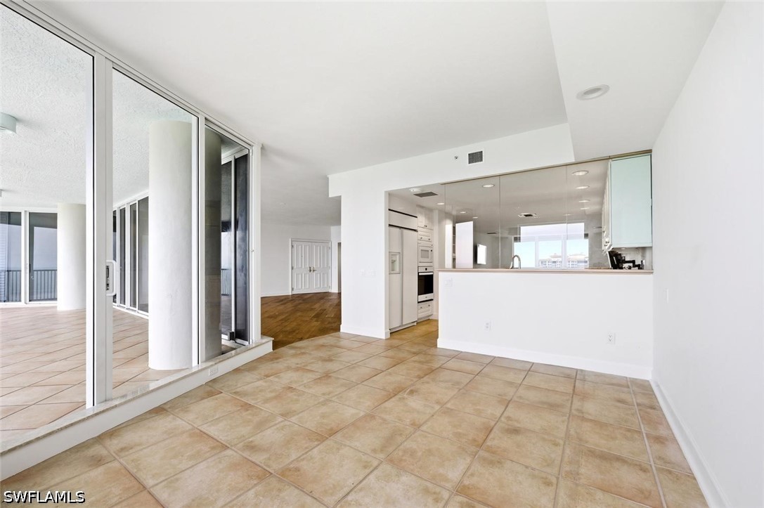 8665 Bay Colony Unit Ph 2003, Naples, FL 34108