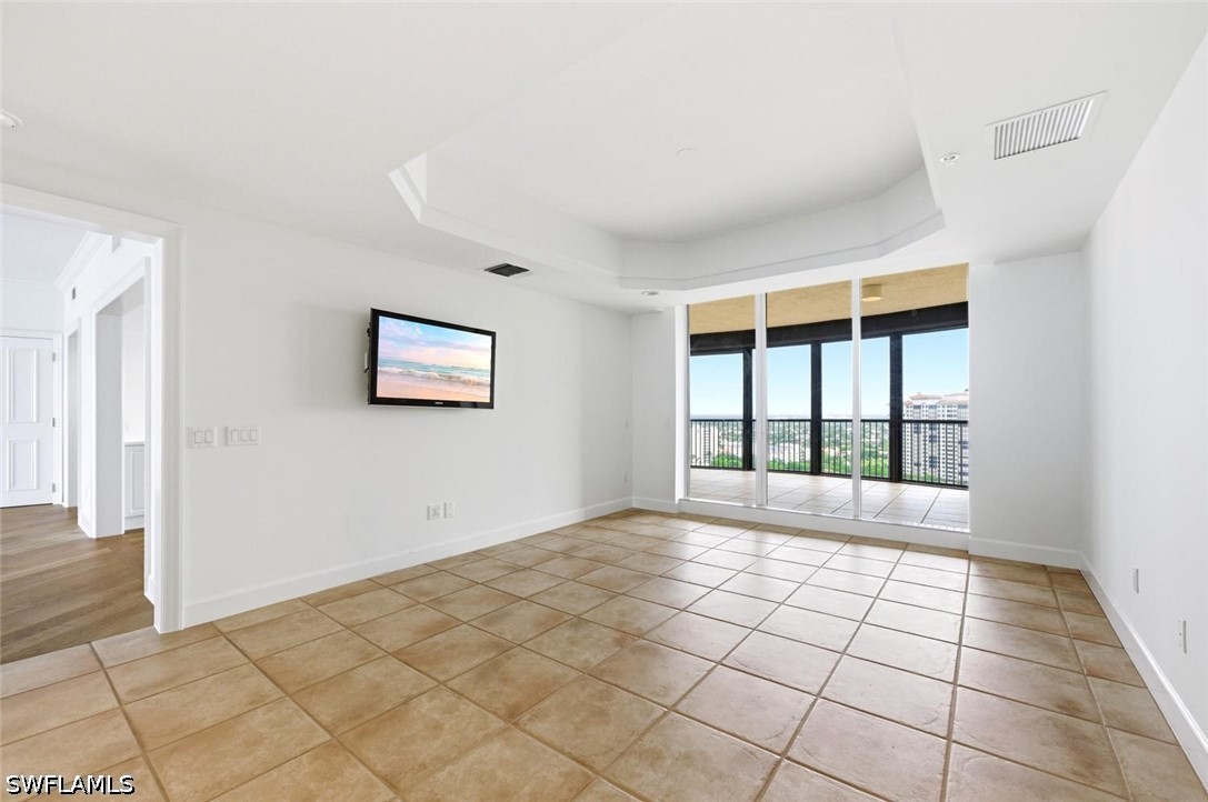 8665 Bay Colony Unit Ph 2003, Naples, FL 34108