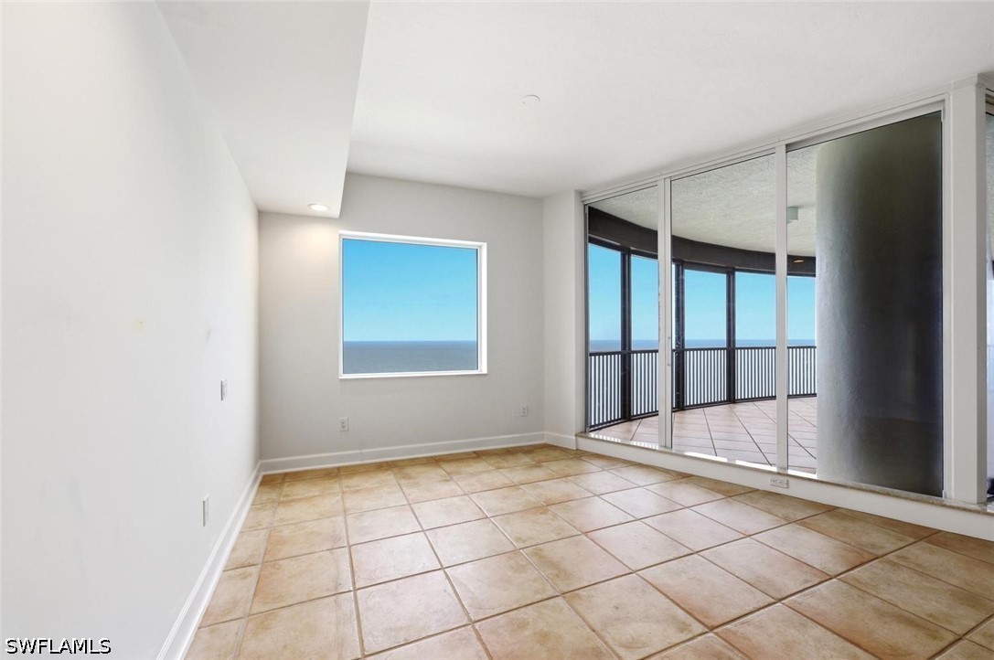 8665 Bay Colony Unit Ph 2003, Naples, FL 34108