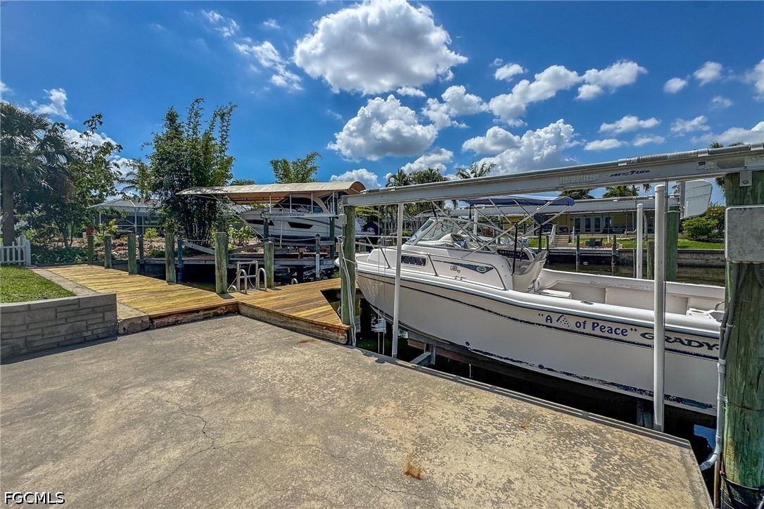 Dock