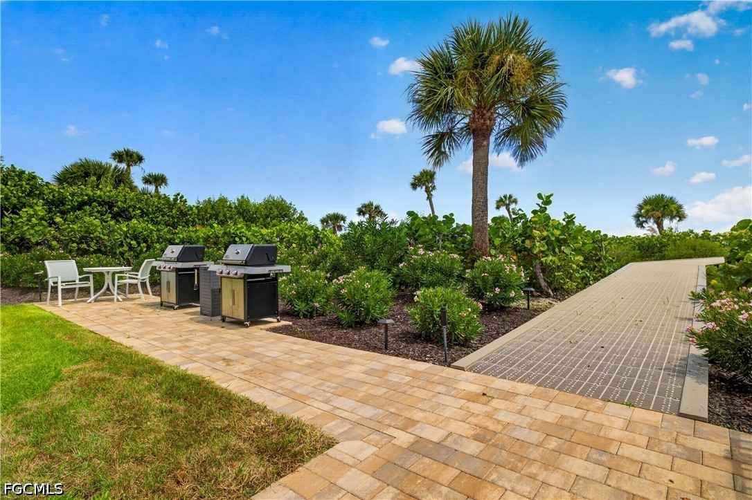 2311 Gulf Unit 13, Sanibel, FL 33957